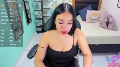 MOLLY online show from October 2025 07:16:01 PM