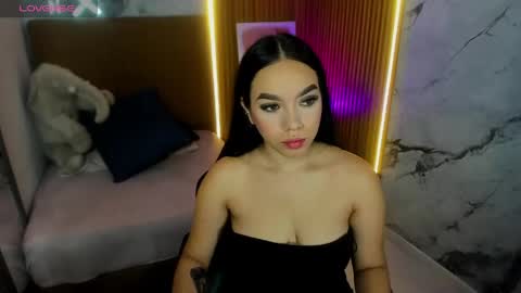 MOLLY online show from May 2026 12:01:01 PM