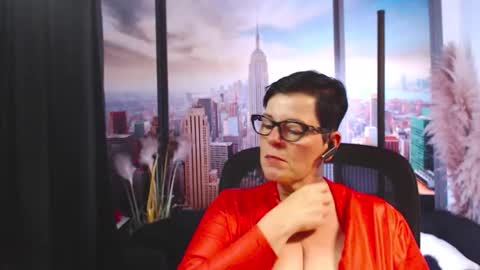 MollySun Nina Randmann online show from October 2025 07:07:02 PM