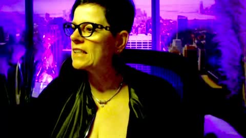 Snapshot of mollysun chatting on June 2026 05:22:02 PM MollySun Nina Randmann online show from June 2026 05:22:02 PM
