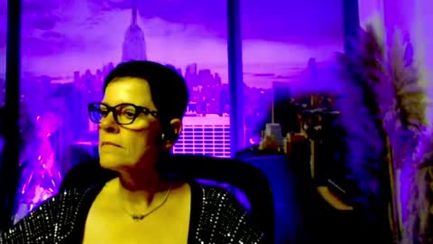 Snapshot of mollysun chatting on July 2026 04:55:02 PM MollySun Nina Randmann online show from July 2026 04:55:02 PM