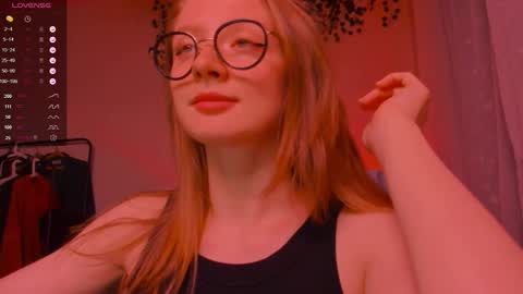 Snapshot of mollytucker chatting on October 2025 03:14:01 PM mollytucker online show from October 2025 03:14:01 PM