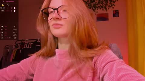 mollytucker online show from December 2025 03:51:01 PM