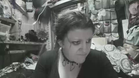 Molotovfoxtail online show from March 2026 06:18:02 AM