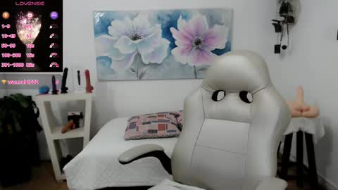 Snapshot of mom_17 chatting on February 2025 12:16:01 AM Celeste online show from February 2025 12:16:01 AM