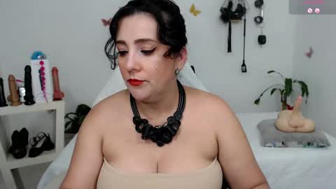 Snapshot of mom_17 chatting on September 2025 08:09:01 PM Celeste online show from September 2025 08:09:01 PM