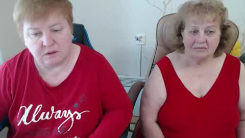 Snapshot of mommy99x chatting on April 2026 07:30:01 AM Mommy99X online show from April 2026 07:30:01 AM