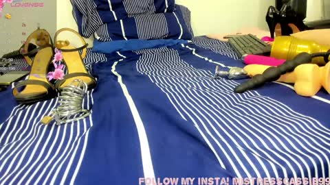 Snapshot of mommy_cassie chatting on December 2024 02:10:02 AM Mommy Cassie online show from December 2024 02:10:02 AM