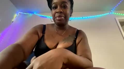 THiKKUMZ online show from July 2026 12:04:01 AM