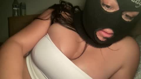 mommygoddess03 online show from October 2025 05:32:01 AM