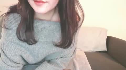 Momo online show from December 2024 11:38:01 AM