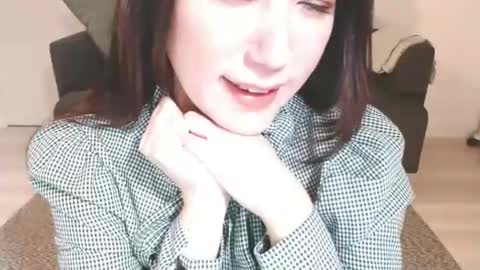 Momo online show from March 2025 10:45:02 PM