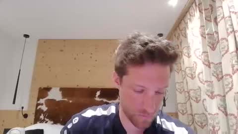 moms_little_monster online show from November 2025 03:07:02 PM