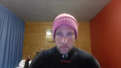 Snapshot of moms_little_monster chatting on February 2026 01:59:01 PM moms_little_monster online show from February 2026 01:59:01 PM