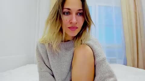 Mona online show from January 2025 05:23:02 AM