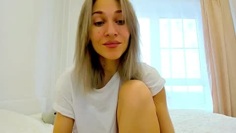 Mona online show from February 2025 06:19:01 AM