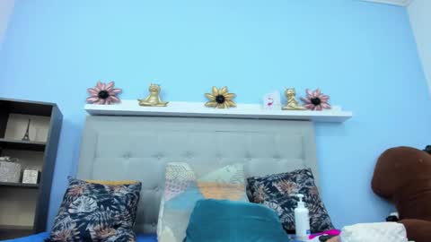 paola online show from February 2026 02:10:01 PM