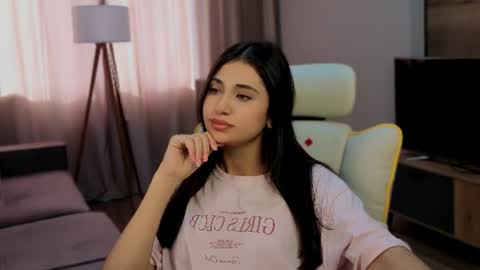 Snapshot of monarchbaby chatting on June 2026 04:47:01 AM Lana online show from June 2026 04:47:01 AM