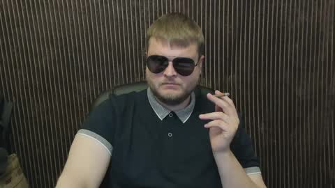 Snapshot of moneycumshot chatting on June 2026 04:18:01 PM Alex online show from June 2026 04:18:01 PM