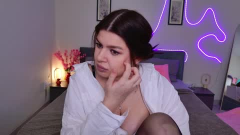 moneyforpeaches online show from May 2026 05:21:02 PM