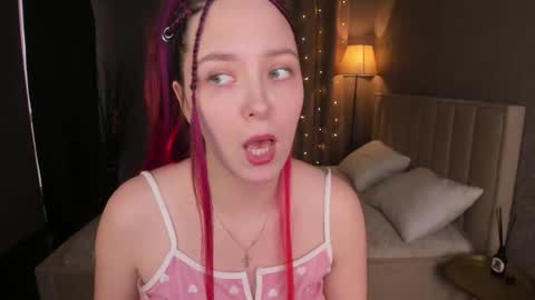 Snapshot of monica__queen chatting on January 2026 05:55:01 AM Monica online show from January 2026 05:55:01 AM