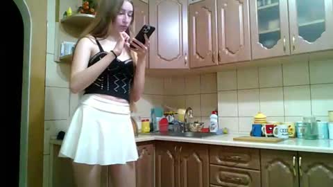 Snapshot of monica_tamayo chatting on March 2026 08:10:01 PM Monica online show from March 2026 08:10:01 PM