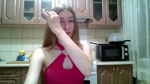 Snapshot of monica_tamayo chatting on April 2026 08:29:01 PM Monica online show from April 2026 08:29:01 PM