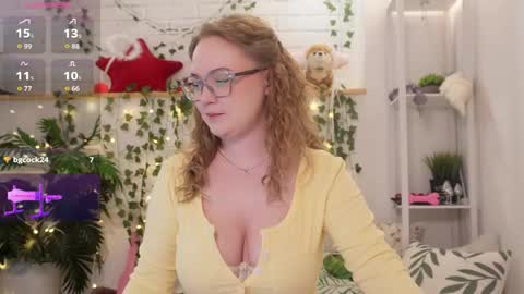 Snapshot of monicaasis chatting on September 2025 05:58:01 PM monicaasis online show from September 2025 05:58:01 PM