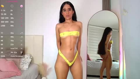 Snapshot of monicaflower chatting on September 2025 09:59:02 PM Kiim online show from September 2025 09:59:02 PM