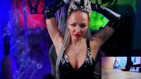 Monika online show from January 2025 03:34:02 PM