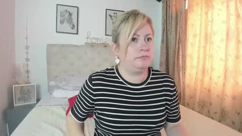 Mony online show from February 2025 03:43:01 PM