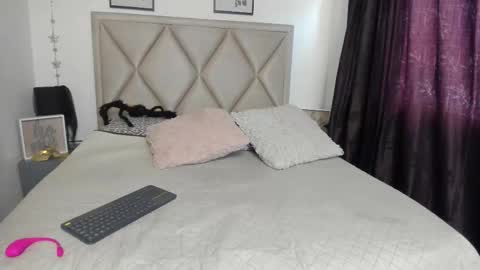 Mony online show from November 2025 12:27:02 PM