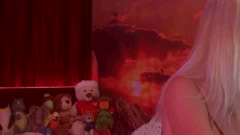 Snapshot of monicutex chatting on January 2025 02:45:02 AM Monika    online show from January 2025 02:45:02 AM