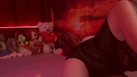 Snapshot of monicutex chatting on September 2025 01:17:02 AM Monika    online show from September 2025 01:17:02 AM