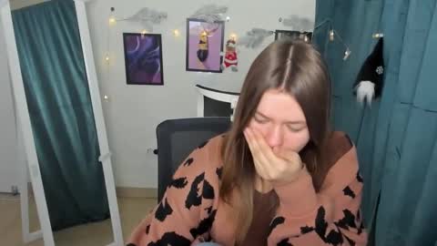 Monika online show from December 2024 07:40:02 AM