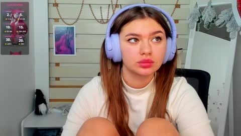 Monika online show from December 2024 11:22:02 AM