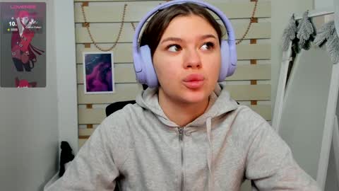 Monika online show from January 2025 08:57:02 AM