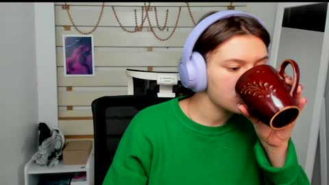 Monika online show from January 2025 08:04:01 PM