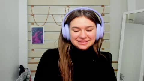 Monika online show from February 2025 04:47:01 PM