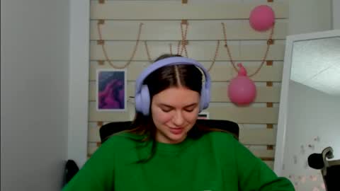 Monika online show from February 2025 04:46:02 PM