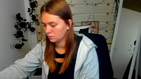 Monika online show from July 2026 03:25:01 PM