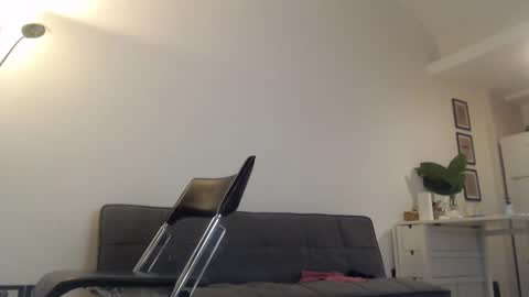 Monikfree online show from December 2024 10:13:01 PM