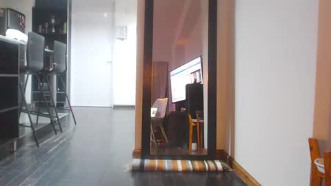 Monikfree online show from January 2025 12:03:01 PM