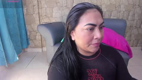 monikk__harrison online show from February 2025 12:08:01 PM