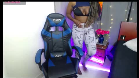 Snapshot of monique78854192 chatting on March 2026 01:05:02 PM monique78854192 online show from March 2026 01:05:02 PM