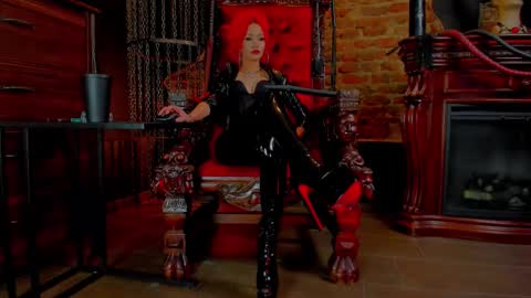 Monique C online show from November 2025 01:55:01 PM