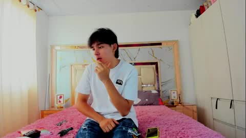 Snapshot of monky_0002 chatting on March 2026 03:18:01 PM monky_0002 online show from March 2026 03:18:01 PM