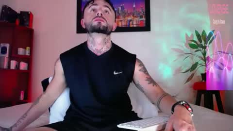 Snapshot of monnojones chatting on April 2026 02:45:02 AM monnojones online show from April 2026 02:45:02 AM