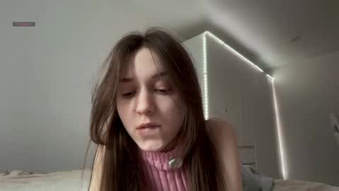 Snapshot of monnymoonn chatting on March 2026 07:47:02 AM Mary online show from March 2026 07:47:02 AM