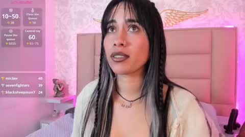 Adriana online show from September 2025 01:35:01 PM